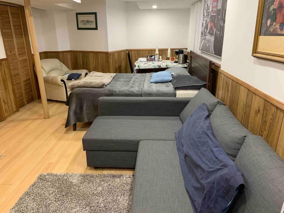 Hotel Big Oasis Studio Near Airport Yyz Toronto Esterno foto